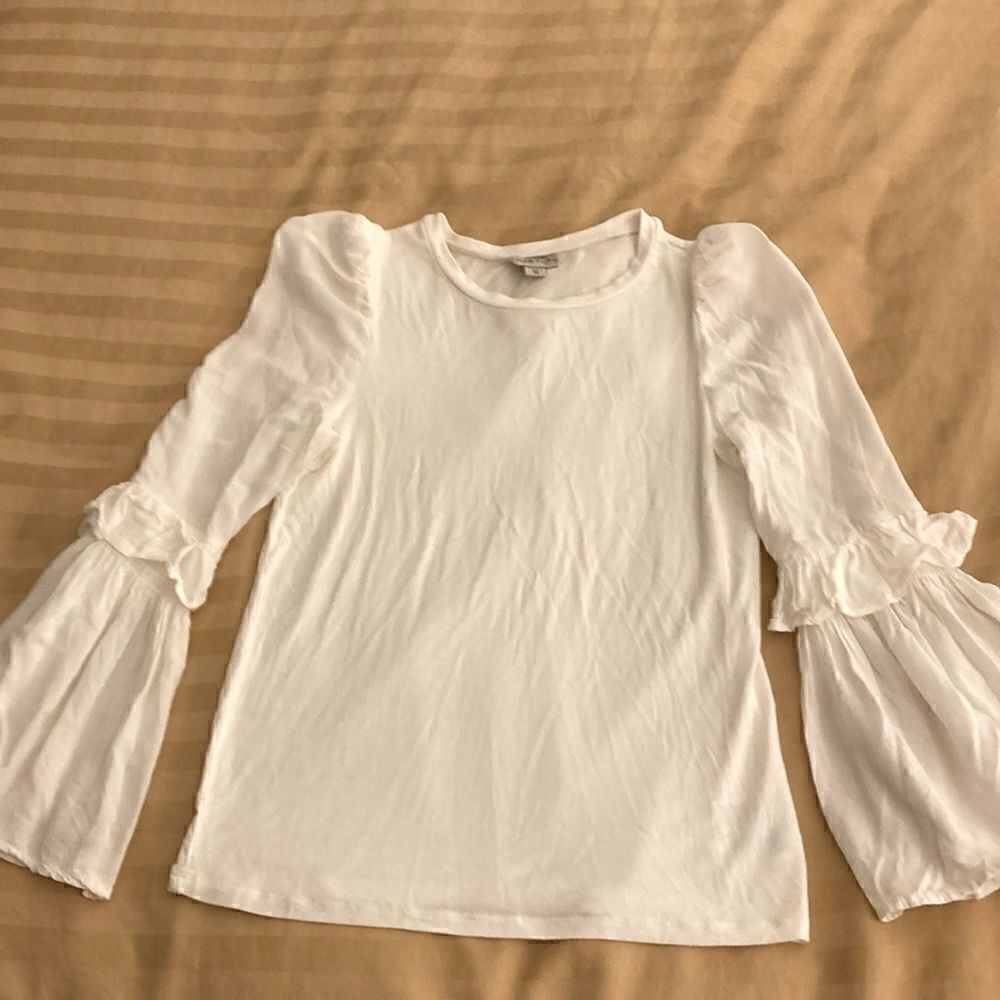 Habitual Kids Girls Long Bell Puff Sleeve Top with Ruffle in White. Size 12.
